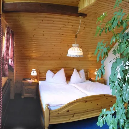 Ferienwohnungen Salmen Portschach am Woerthersee Room photo